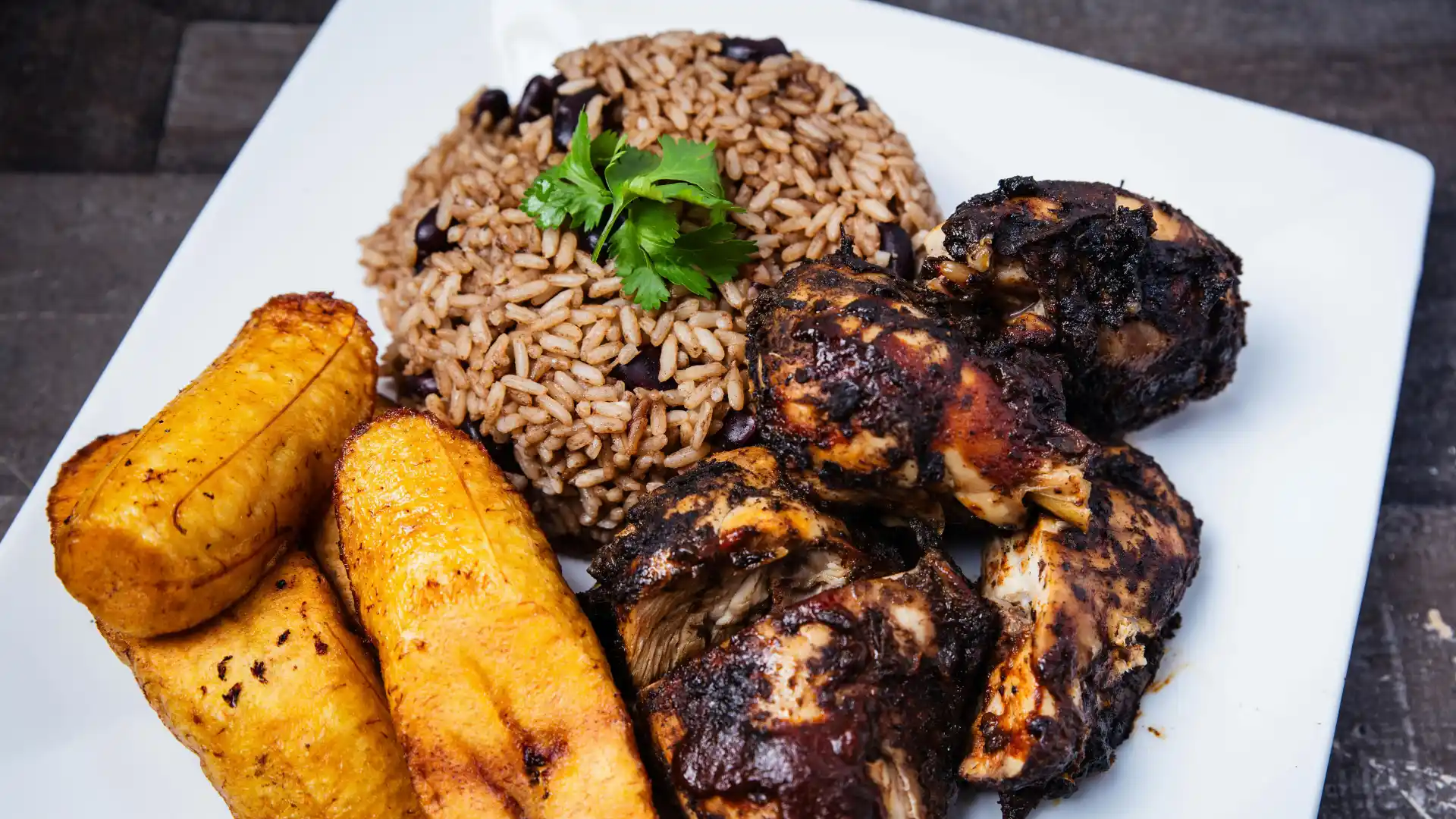 Cuisine & Food Experiences