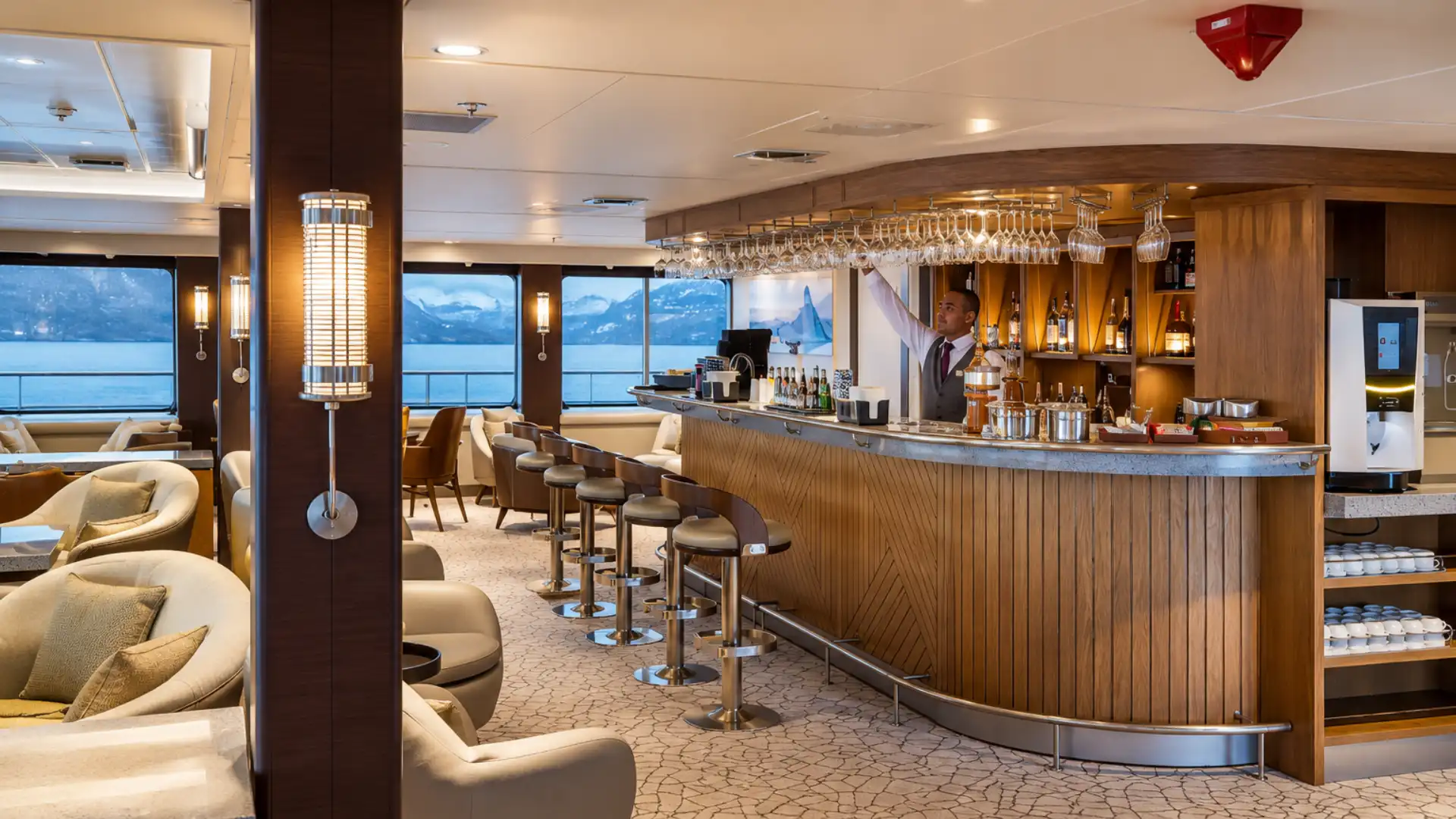 Antarctica21 cruise onboard & dining experience